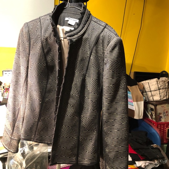 Ladies nygard jacket size 10; - Picture 2 of 4